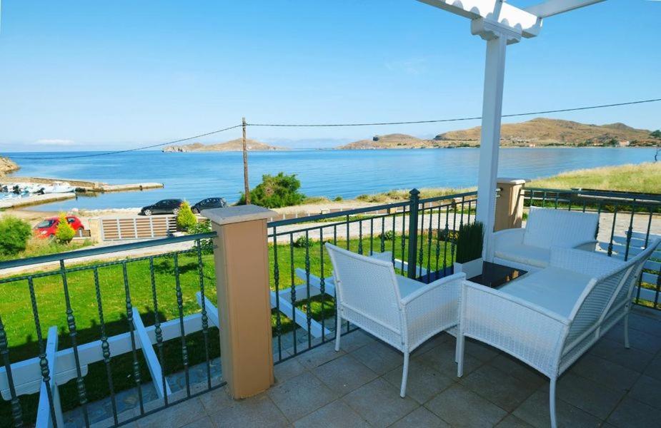 Captains View Apartments Plati  Eksteriør bilde